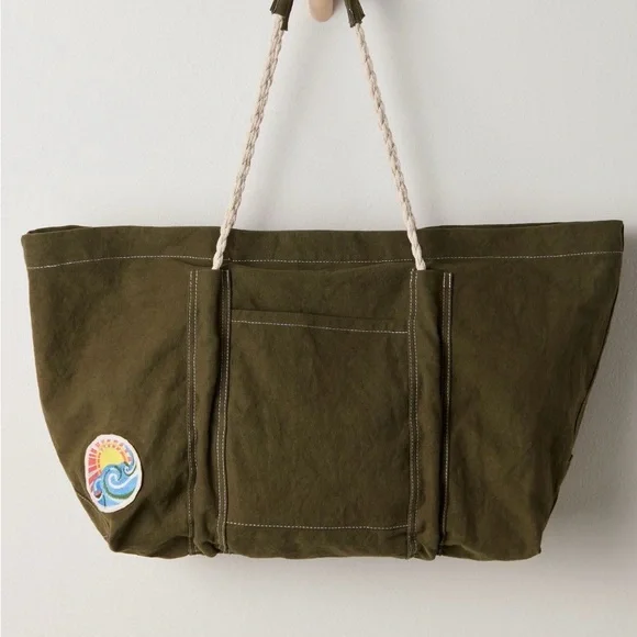 Free people - Picture 3 of 3